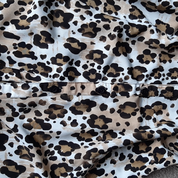Women's Elementz Leopard Printer Shirt Size S - Picture 3 of 3